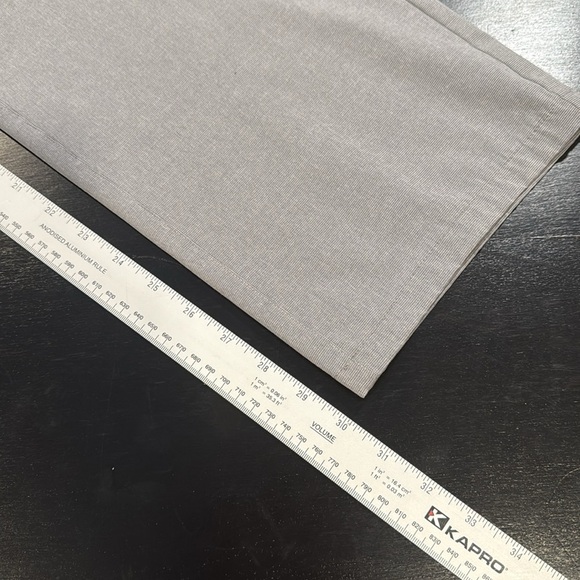 Travis Mathew sz 40 Open to Close Classic Light Gray Mens Pants - Picture 10 of 10